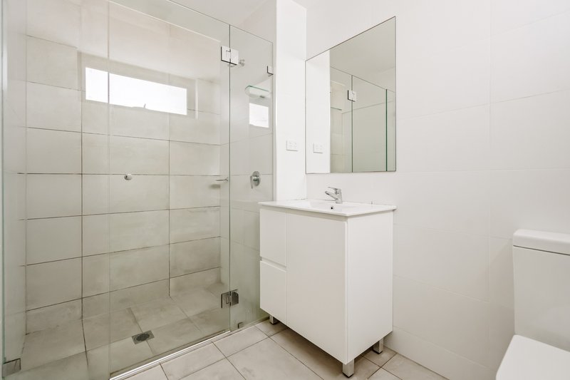 Photo - 405/7-9 Beane Street West , Gosford NSW 2250 - Image 7