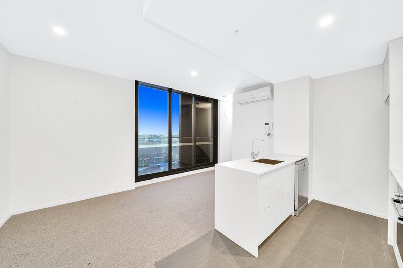 Photo - 405E/1 Hallenstein Street, Footscray VIC 3011 - Image 3