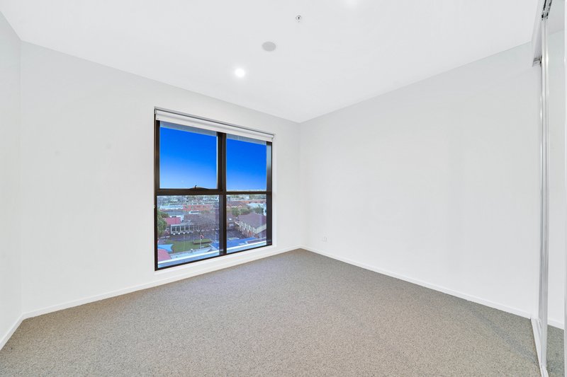 Photo - 405E/1 Hallenstein Street, Footscray VIC 3011 - Image 5