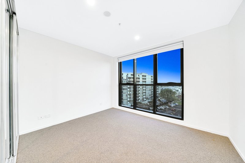 Photo - 405E/1 Hallenstein Street, Footscray VIC 3011 - Image 6