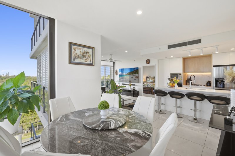Photo - 4060/21 Ross Street, Benowa QLD 4217 - Image 2