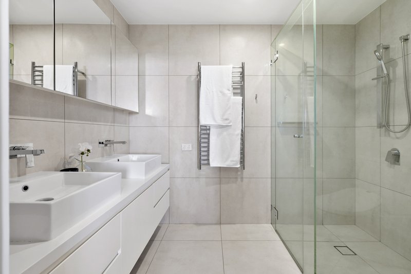 Photo - 4060/21 Ross Street, Benowa QLD 4217 - Image 13