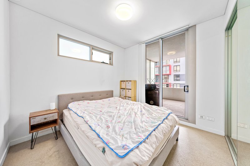 Photo - 406/1 Brodie Spark Drive, Wolli Creek NSW 2205 - Image 5