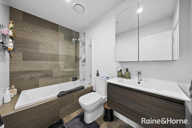 Photo - 406/120 Passendale Road, Edmondson Park NSW 2174 - Image 9