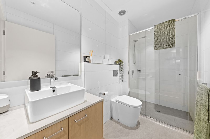 Photo - 406/16 Clyde Street Mall, Frankston VIC 3199 - Image 7