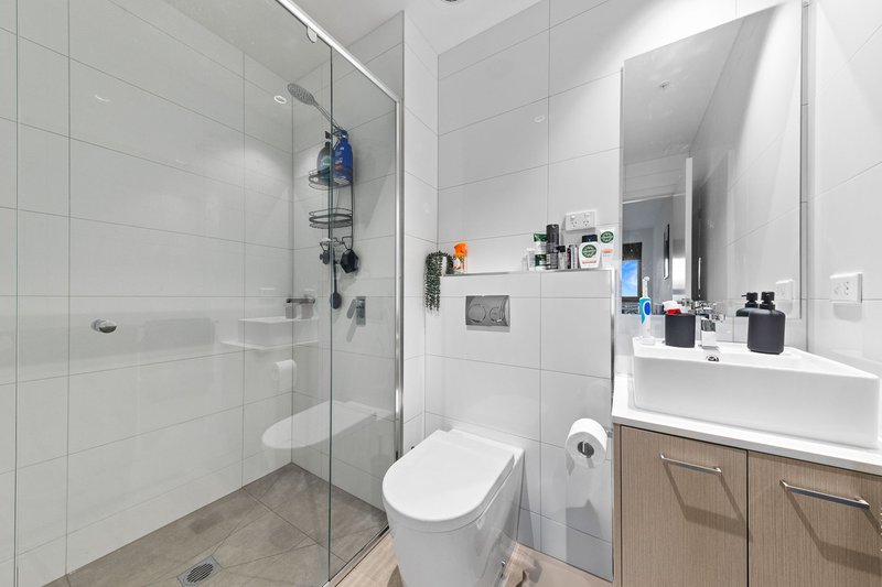 Photo - 406/16 Clyde Street Mall, Frankston VIC 3199 - Image 8