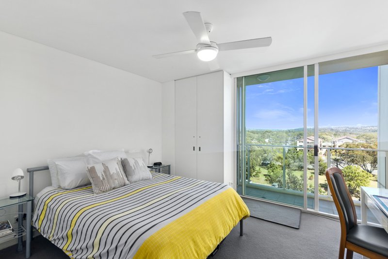 Photo - 406/2 Creek Street, Coolangatta QLD 4225 - Image 5