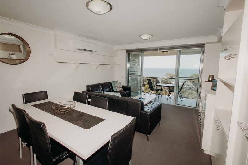 Photo - 406/23 Esplanade , Bargara QLD 4670 - Image 4