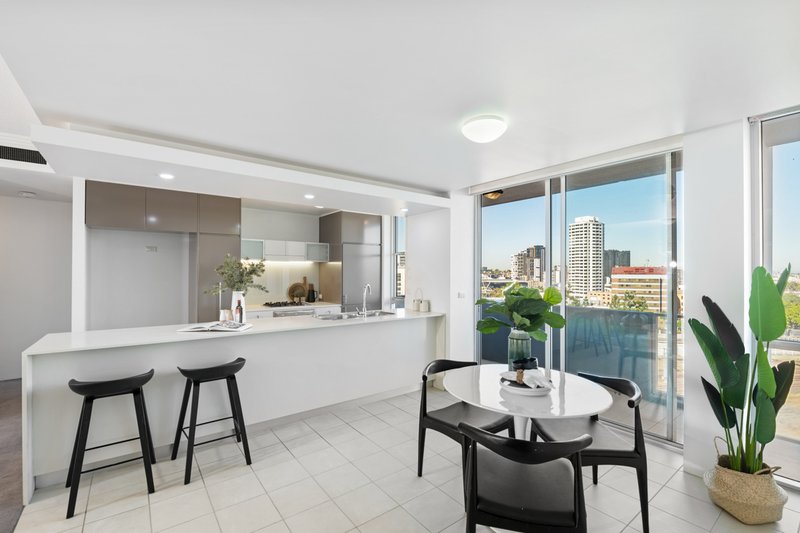 Photo - 4062/4 Parkland Boulevard, Brisbane City QLD 4000 - Image 3