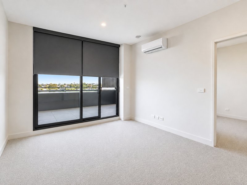 Photo - 406/380 Bell Street, Preston VIC 3072 - Image 2