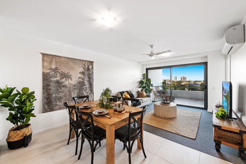 Photo - 406/4 Maud Street, Maroochydore QLD 4558 - Image 5