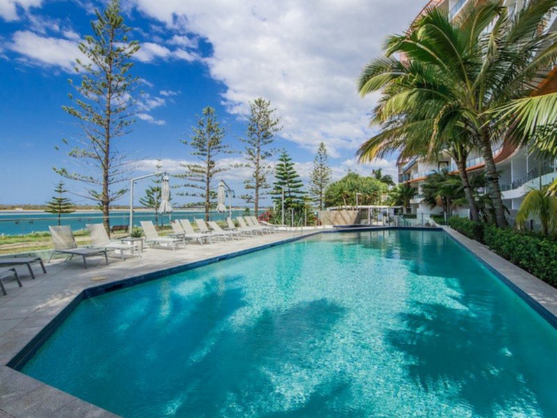 Photo - 406/430 Marine Parade, Biggera Waters QLD 4216 - Image 10