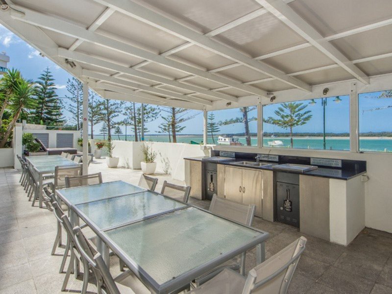 Photo - 406/430 Marine Parade, Biggera Waters QLD 4216 - Image 13