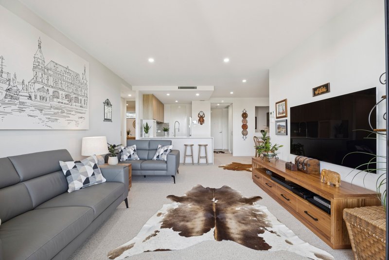 Photo - 406/55 The Causeway, Kingston ACT 2604 - Image 2