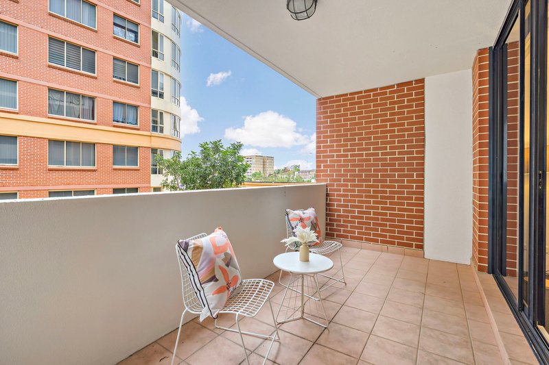 Photo - 406/7-9 Churchill Avenue, Strathfield NSW 2135 - Image 5