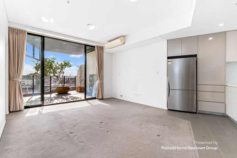 Photo - 406/7-9 Gibbons Street, Redfern NSW 2016 - Image 2