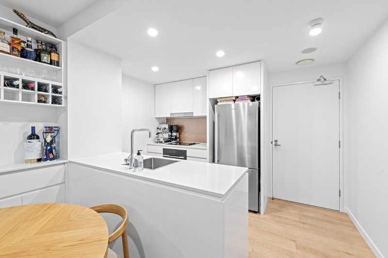 Photo - 406/9 Machinery Street, Bowen Hills QLD 4006 - Image 4