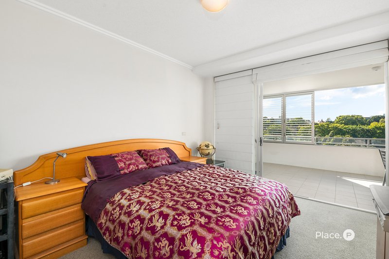 Photo - 4069/4 Parkland Boulevard, Brisbane City QLD 4000 - Image 9