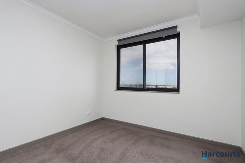 Photo - 406b/60 Grose Avenue, Cannington WA 6107 - Image 15