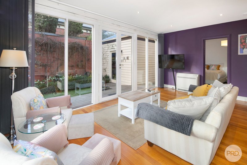 Photo - 407 Lydiard Street North, Soldiers Hill VIC 3350 - Image 6