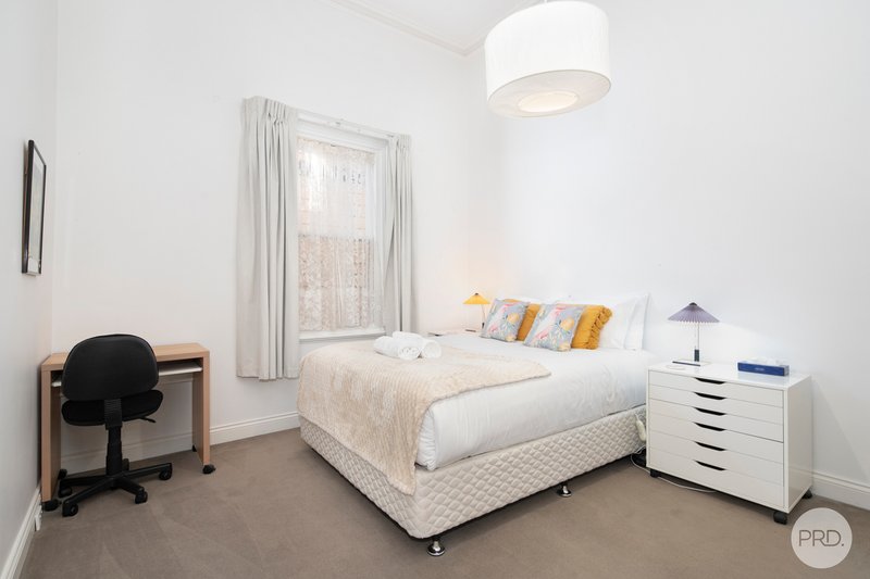 Photo - 407 Lydiard Street North, Soldiers Hill VIC 3350 - Image 10