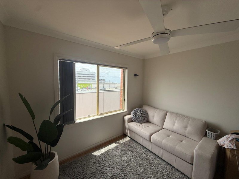 Photo - 40/7 Regent Street, Wollongong NSW 2500 - Image 8