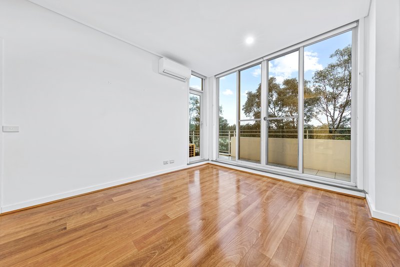 Photo - 407/1 The Piazza , Wentworth Point NSW 2127 - Image 6