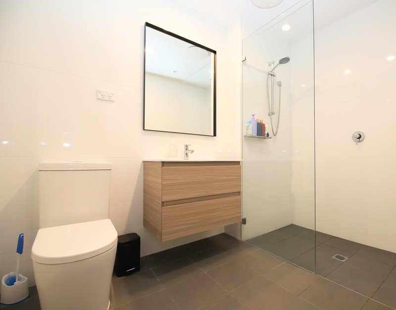 Photo - 407/25 Meredith Street, Bankstown NSW 2200 - Image 5