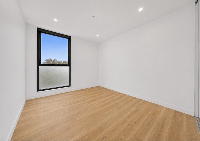 Photo - 407/30 Bush Boulevard, Mill Park VIC 3082 - Image 5