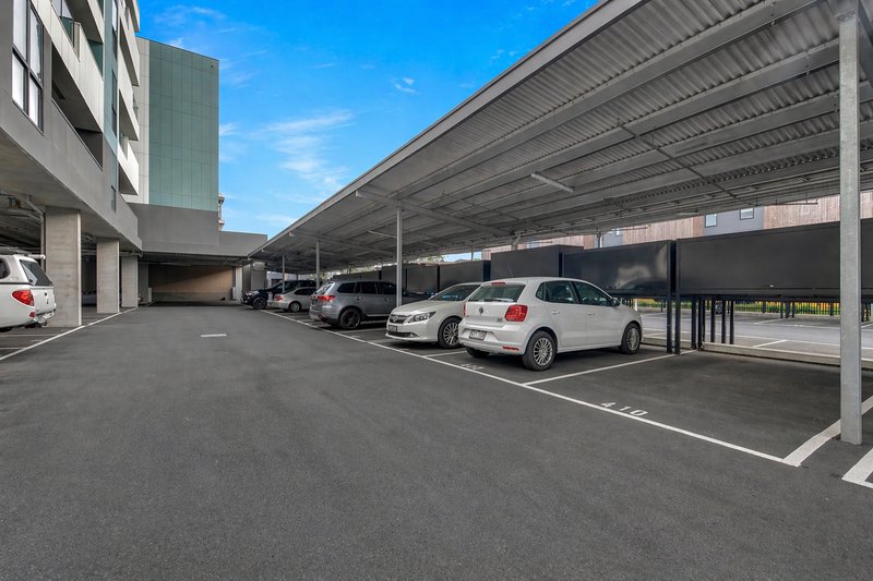 Photo - 407/30 Bush Boulevard, Mill Park VIC 3082 - Image 9