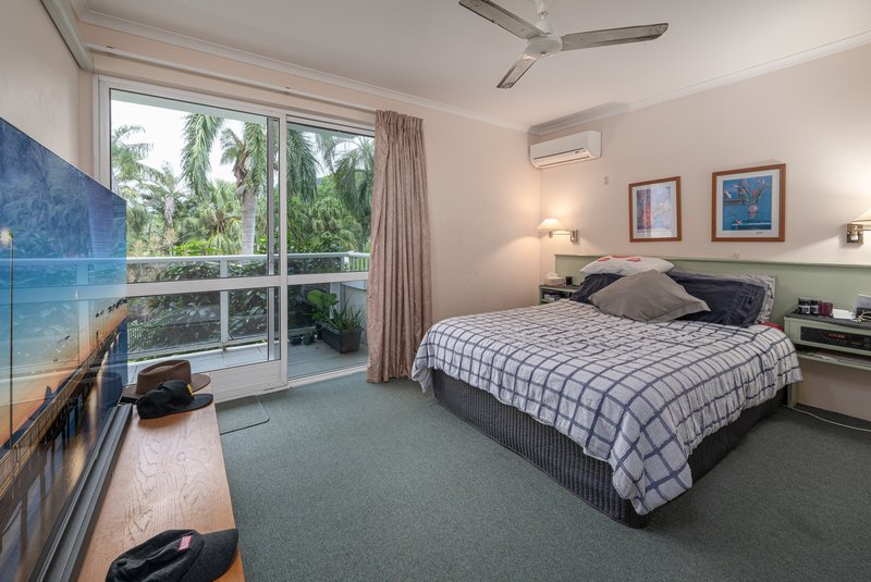 Photo - 407/305-341 Coral Coast Drive, Palm Cove QLD 4879 - Image 10