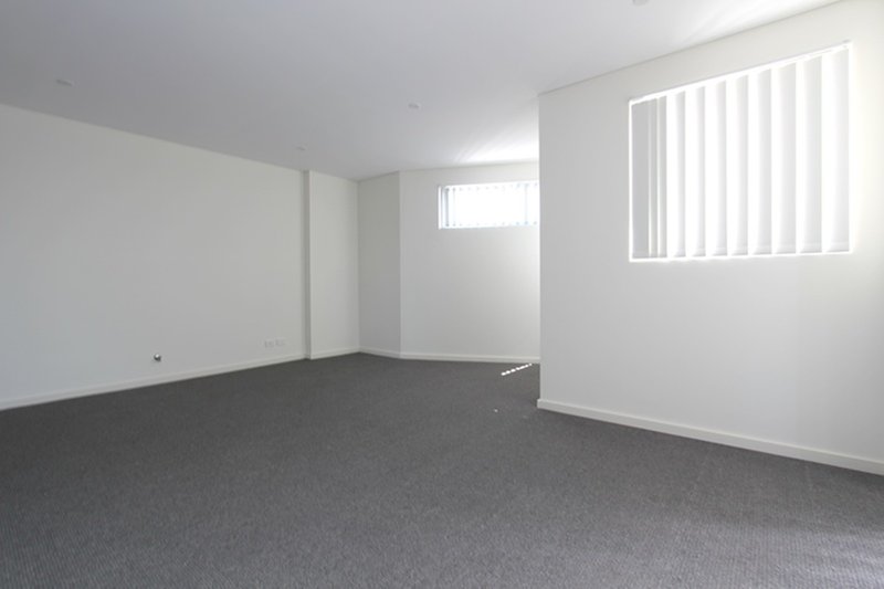 Photo - 40/74-76 Castlereagh Street, Liverpool NSW 2170 - Image 2