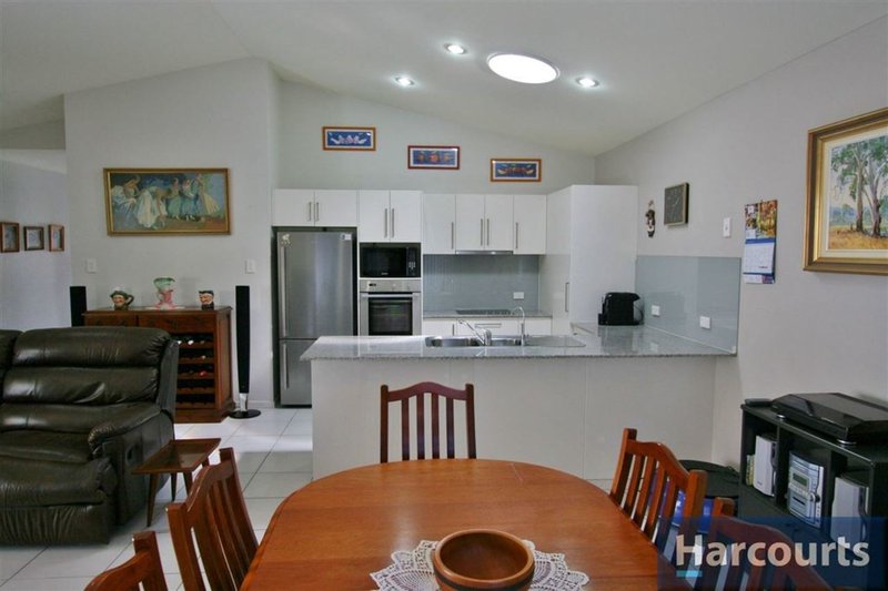 Photo - 40/74 Cotterill Ave , Bongaree QLD 4507 - Image 3