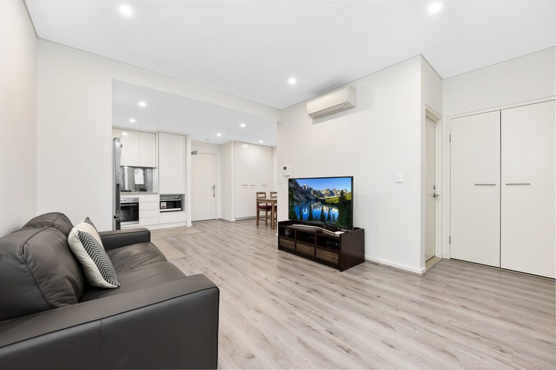 Photo - 407/5 Powell Street, Homebush NSW 2140 - Image 2