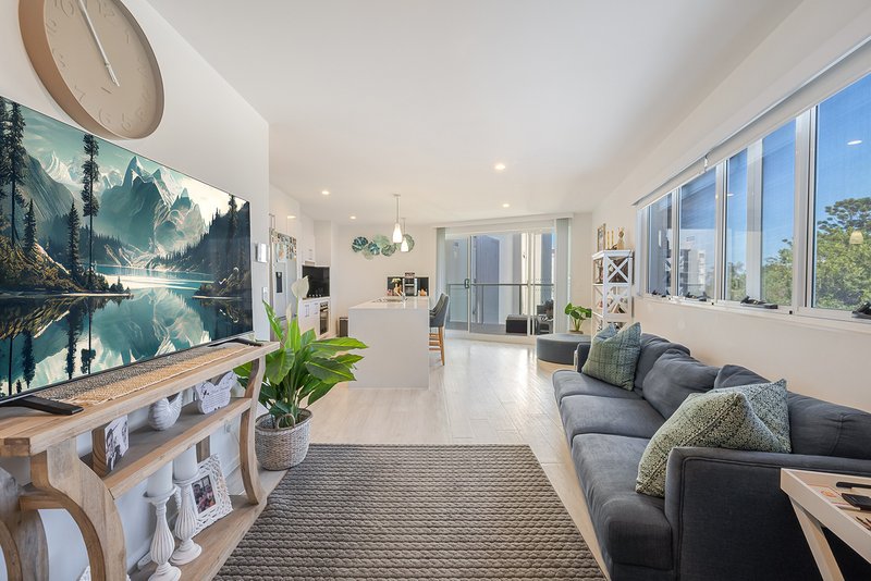 Photo - 407/81 Sutton Street, Redcliffe QLD 4020 - Image 6