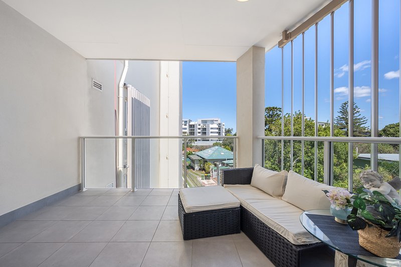 Photo - 407/81 Sutton Street, Redcliffe QLD 4020 - Image 7