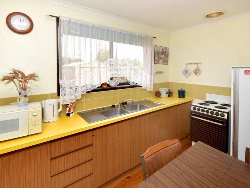 Photo - 408 Ibbotson Street, St Leonards VIC 3223 - Image 4