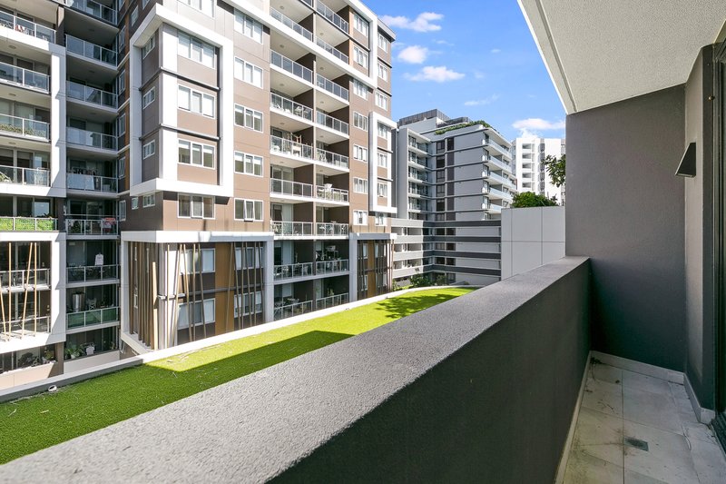 Photo - 408/10 Stanley Street, Kogarah NSW 2217 - Image 5