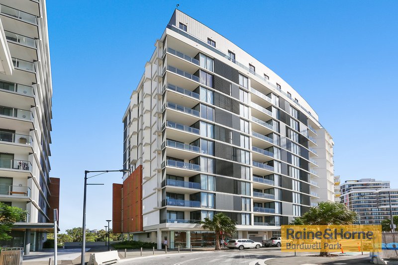 Photo - 408/16 Brodie Spark Drive, Wolli Creek NSW 2205 - Image 2