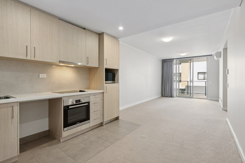 Photo - 408/18 Cecil Avenue, Cannington WA 6107 - Image 3