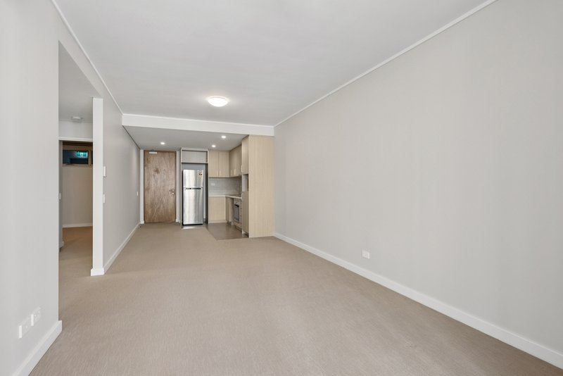 Photo - 408/18 Cecil Avenue, Cannington WA 6107 - Image 5