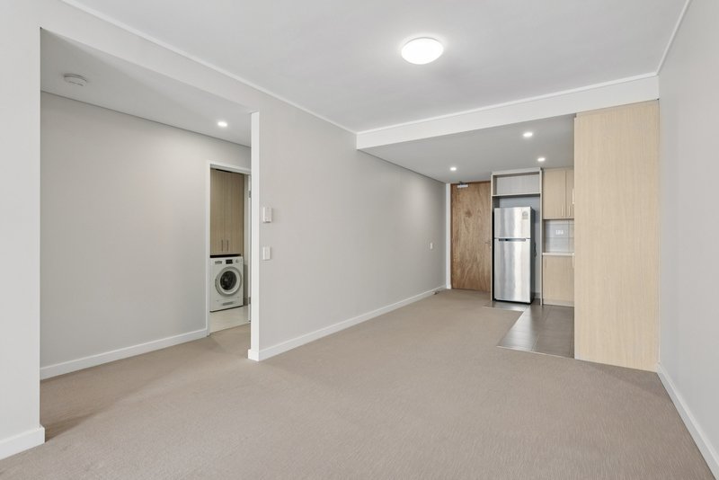 Photo - 408/18 Cecil Avenue, Cannington WA 6107 - Image 6