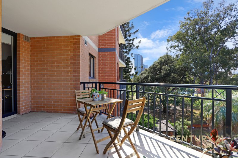 Photo - 408/19-21 Good Street, Parramatta NSW 2150 - Image 7