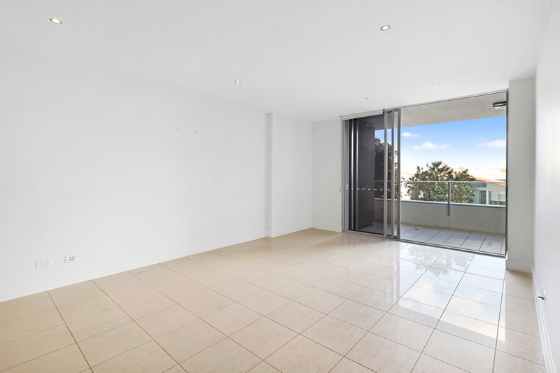 Photo - 4082/37C Harbour Road, Hamilton QLD 4007 - Image 5