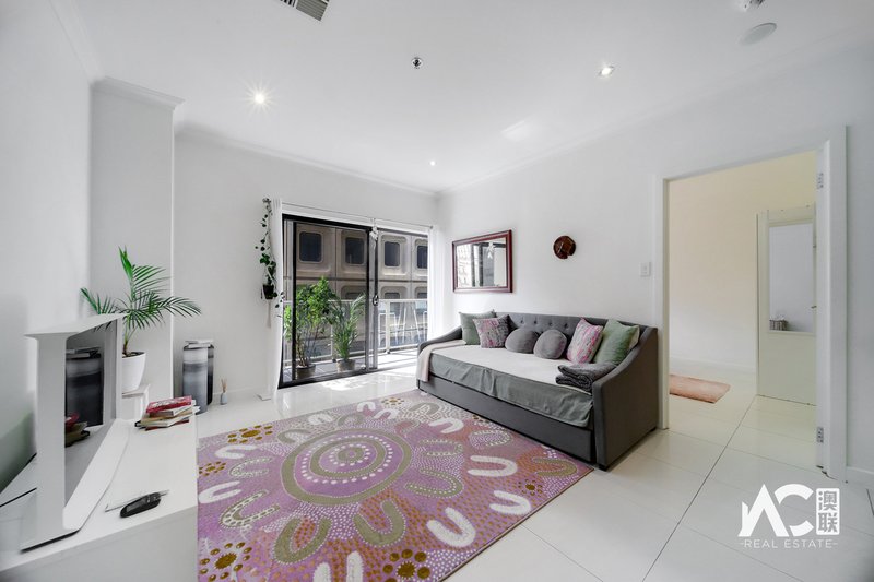 Photo - 408/39 Grenfell Street, Adelaide SA 5000 - Image 2