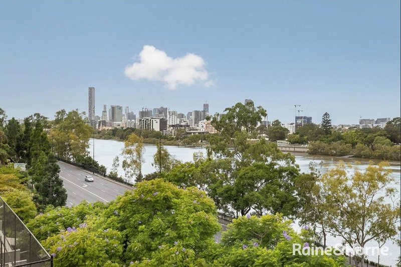 Photo - 408/435 Coronation Drive, Auchenflower QLD 4066 - Image 1