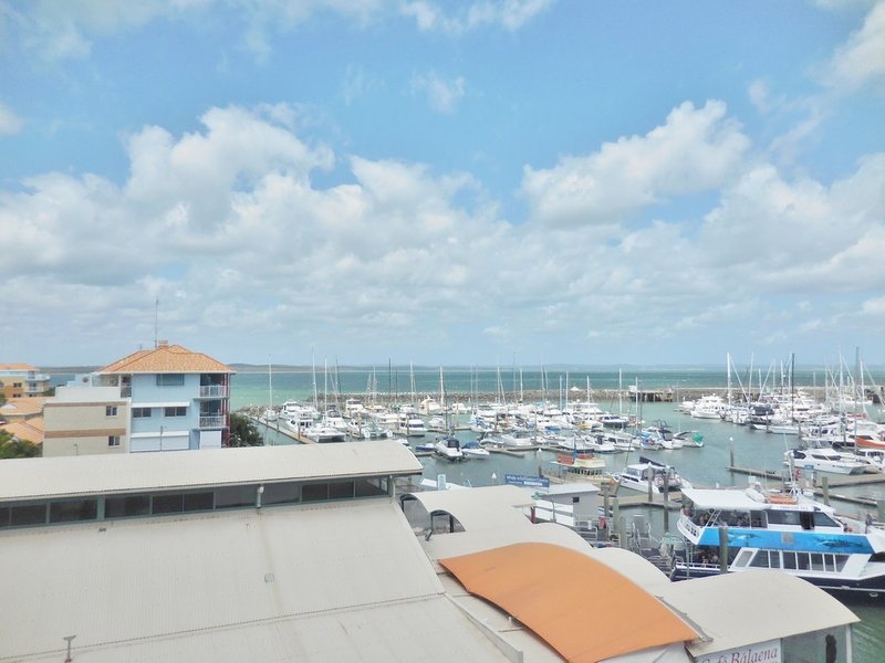 Photo - 409 Mantra Resort - Buccaneer Drive, Urangan QLD 4655 - Image 4