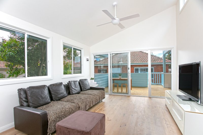 Photo - 409 Pittwater Road, North Manly NSW 2100 - Image 9