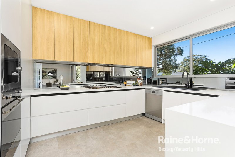 Photo - 409 President Ave , Kirrawee NSW 2232 - Image 5