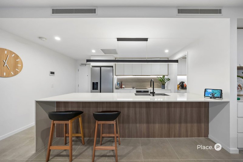 Photo - 409/100 Holdsworth Street, Coorparoo QLD 4151 - Image 5